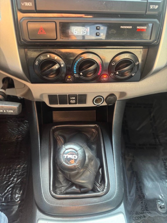2013 Toyota Tacoma Image 16