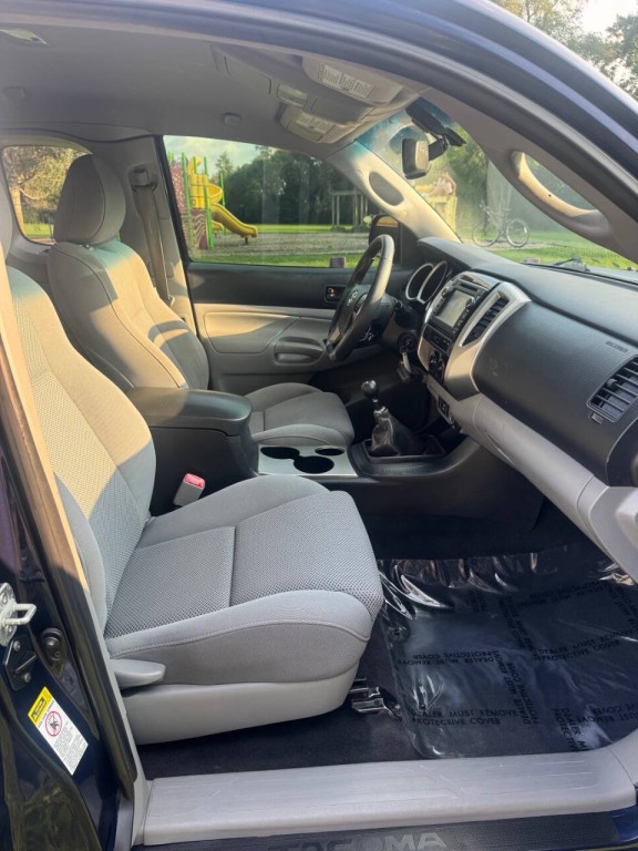 2013 Toyota Tacoma Image 20