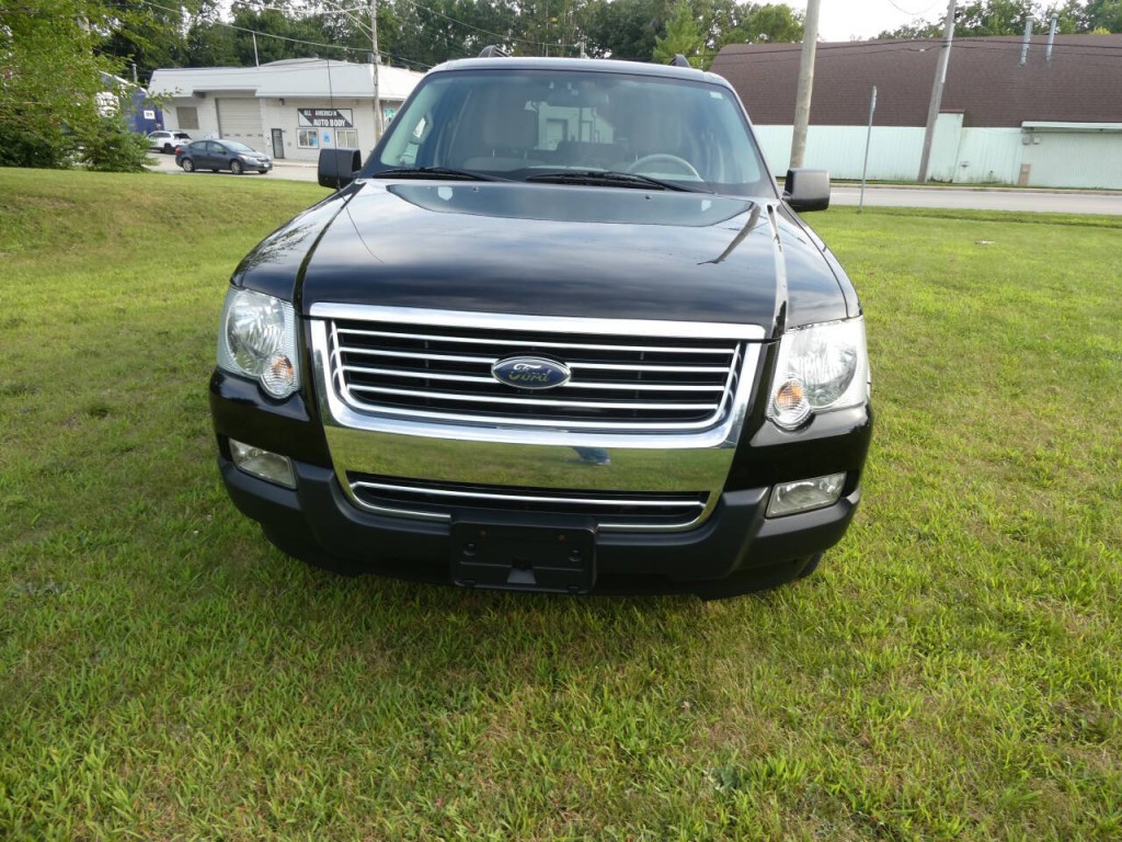 2007 Ford Explorer Image 2