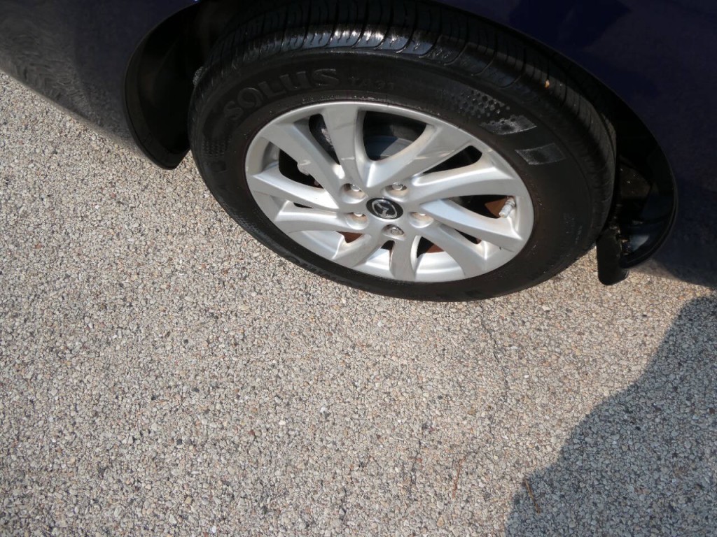 2013 Mazda Mazda3 Image 24