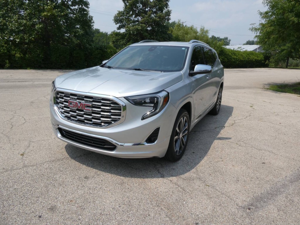 2019 GMC Terrain Image 1