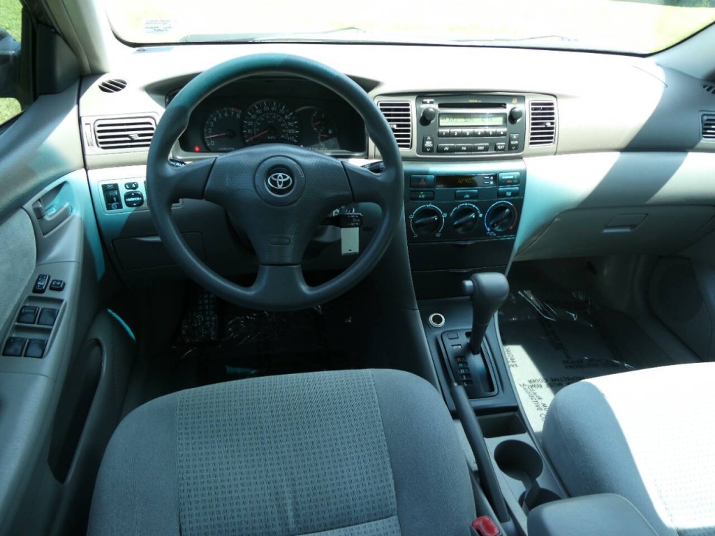 2005 Toyota Corolla Image 11