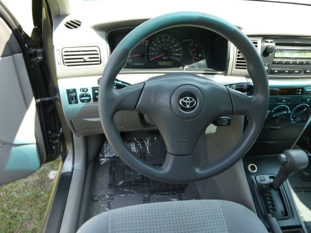 2005 Toyota Corolla Image 12