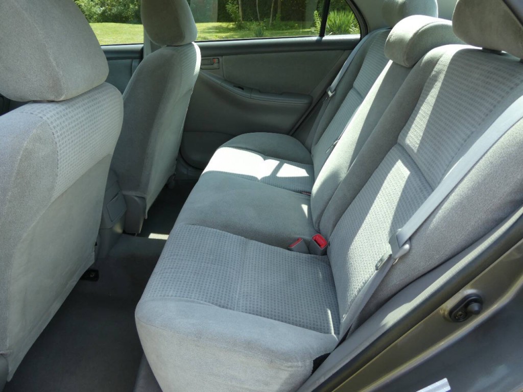 2005 Toyota Corolla Image 19