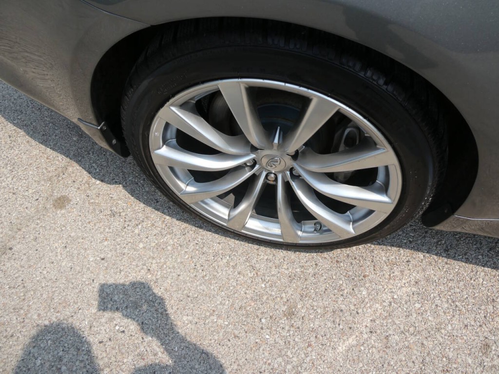 2011 INFINITI G37 Image 24