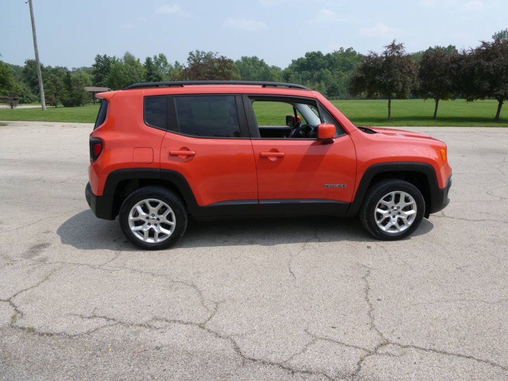 2015 Jeep Renegade Image 4
