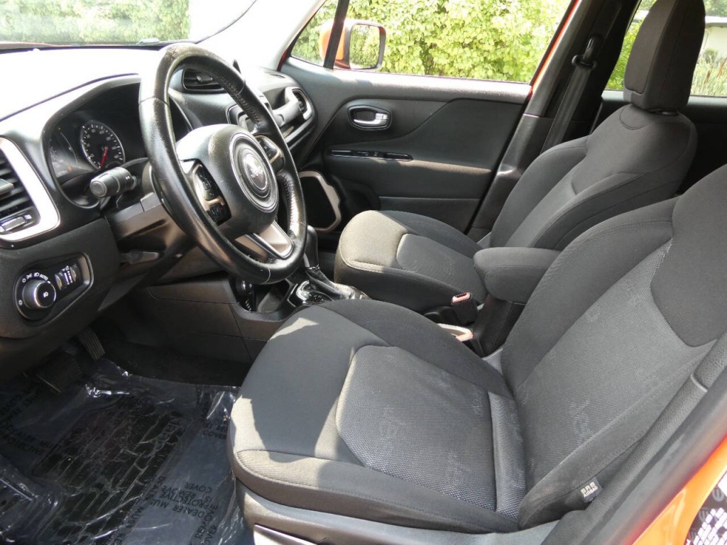 2015 Jeep Renegade Image 10