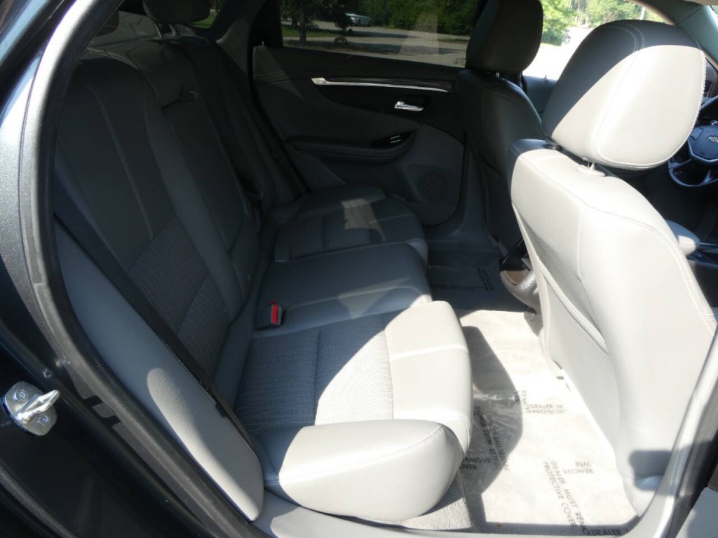 2019 Chevrolet Impala Image 17