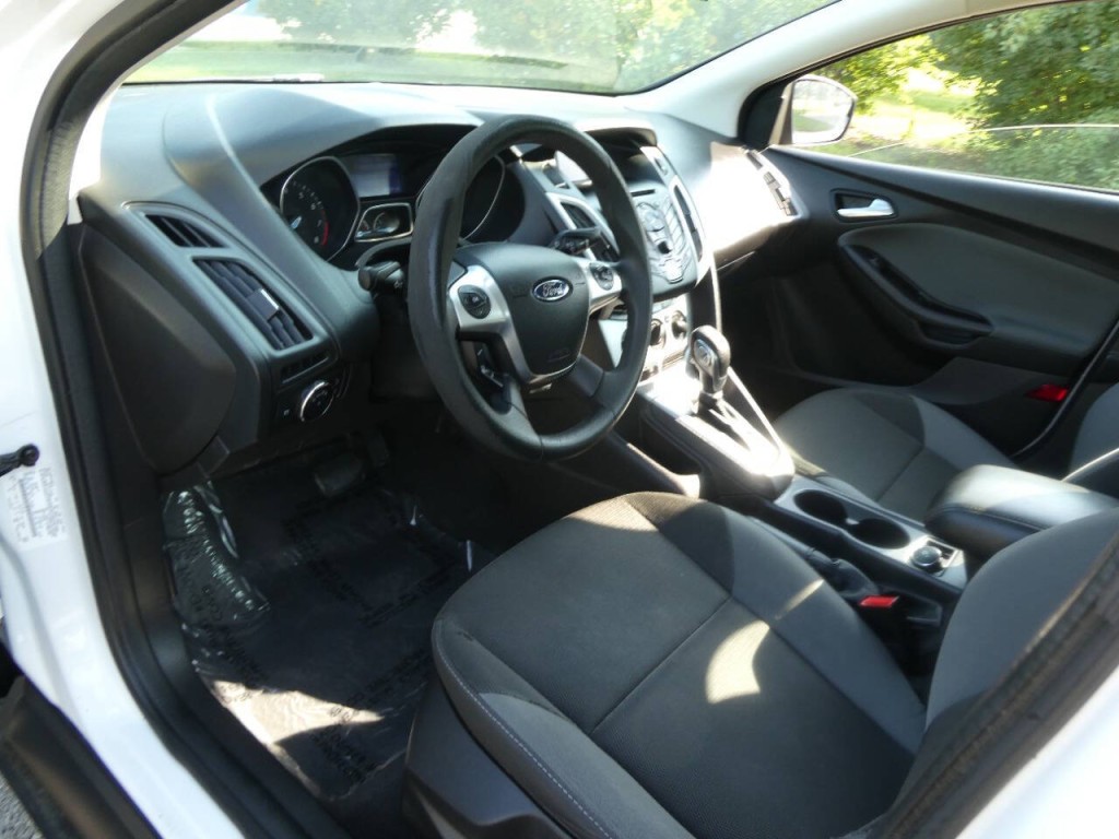 2014 Ford Focus Image 9