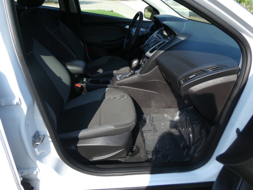 2014 Ford Focus Image 17