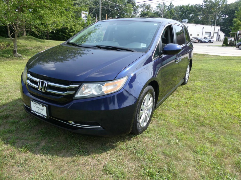 2015 Honda Odyssey Image 1