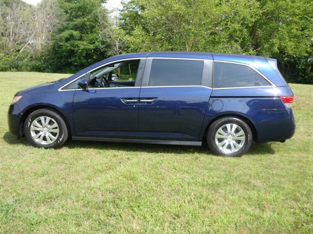 2015 Honda Odyssey Image 4
