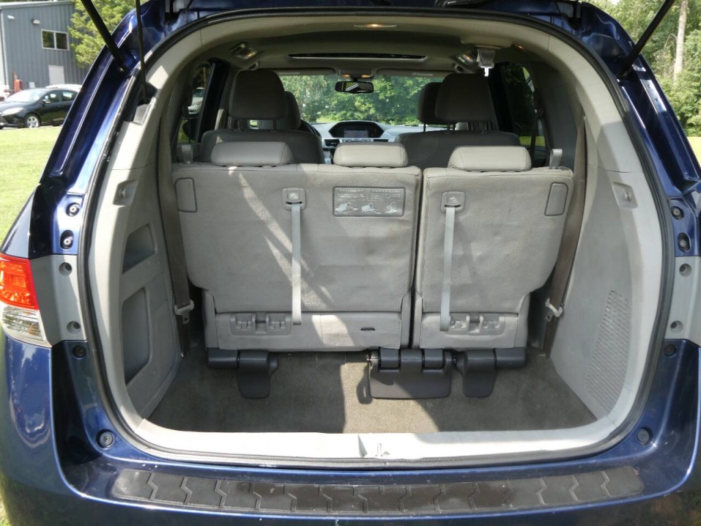2015 Honda Odyssey Image 8