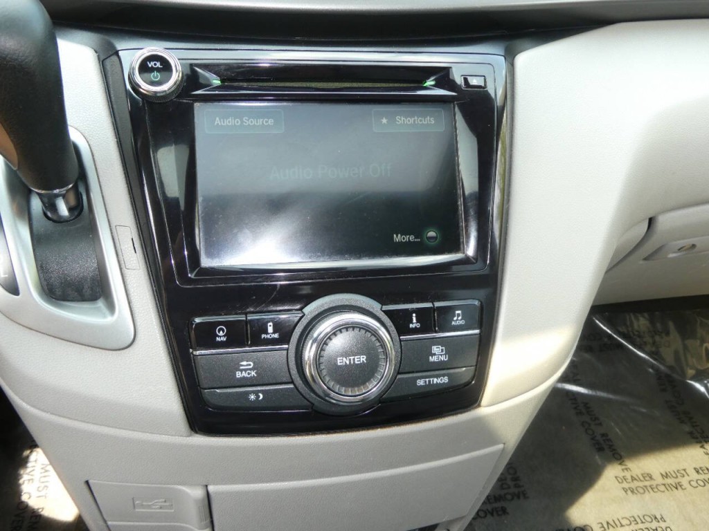 2015 Honda Odyssey Image 16