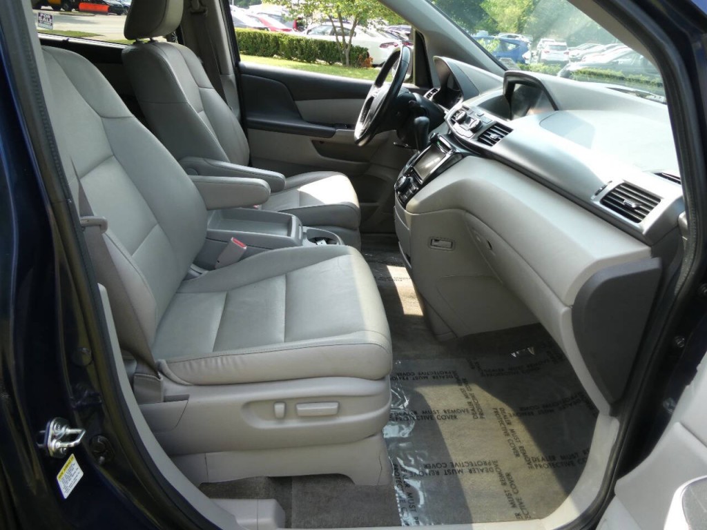 2015 Honda Odyssey Image 20