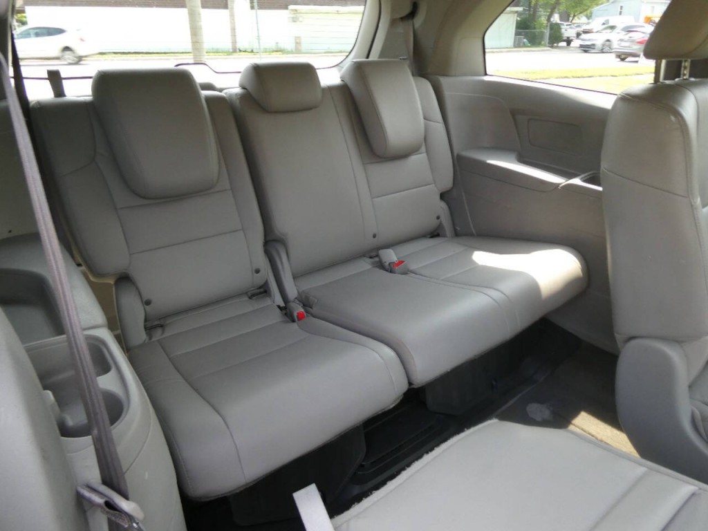 2015 Honda Odyssey Image 23