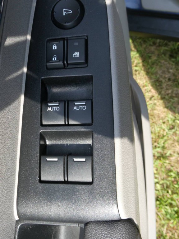 2015 Honda Odyssey Image 30