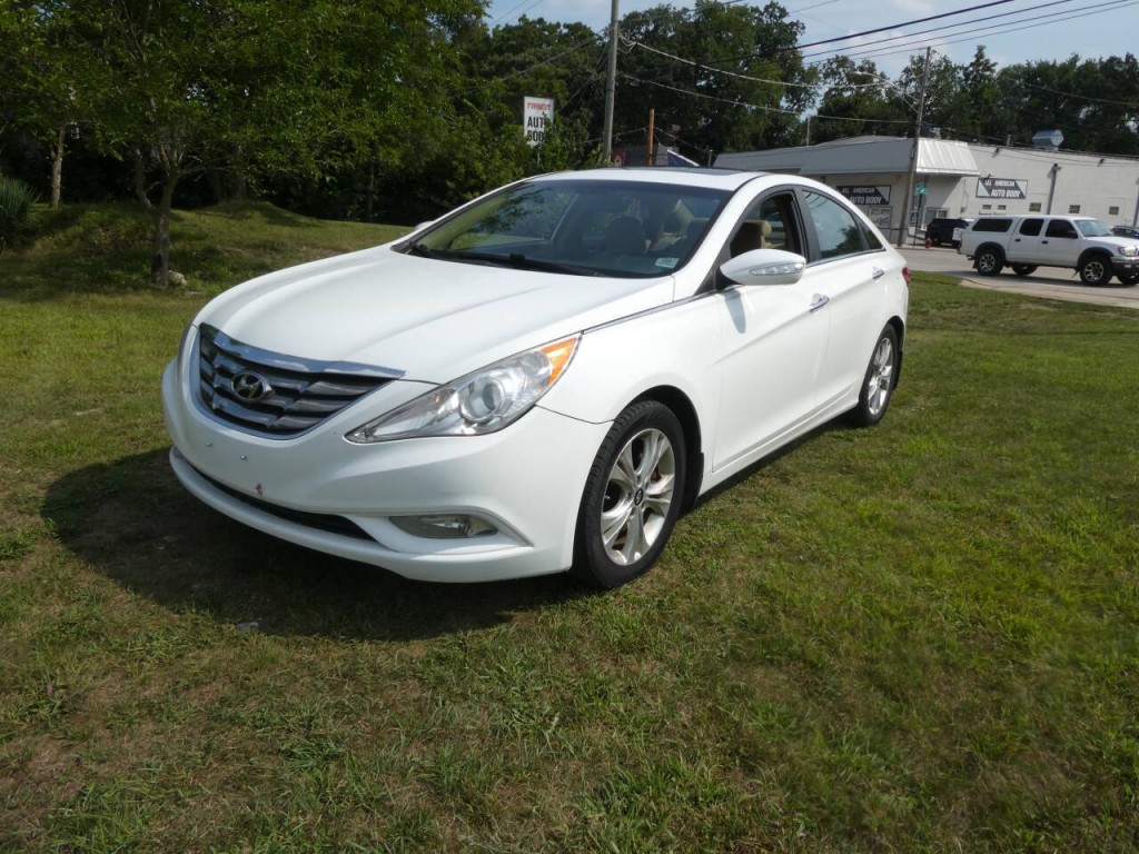 2013 Hyundai Sonata Image 1