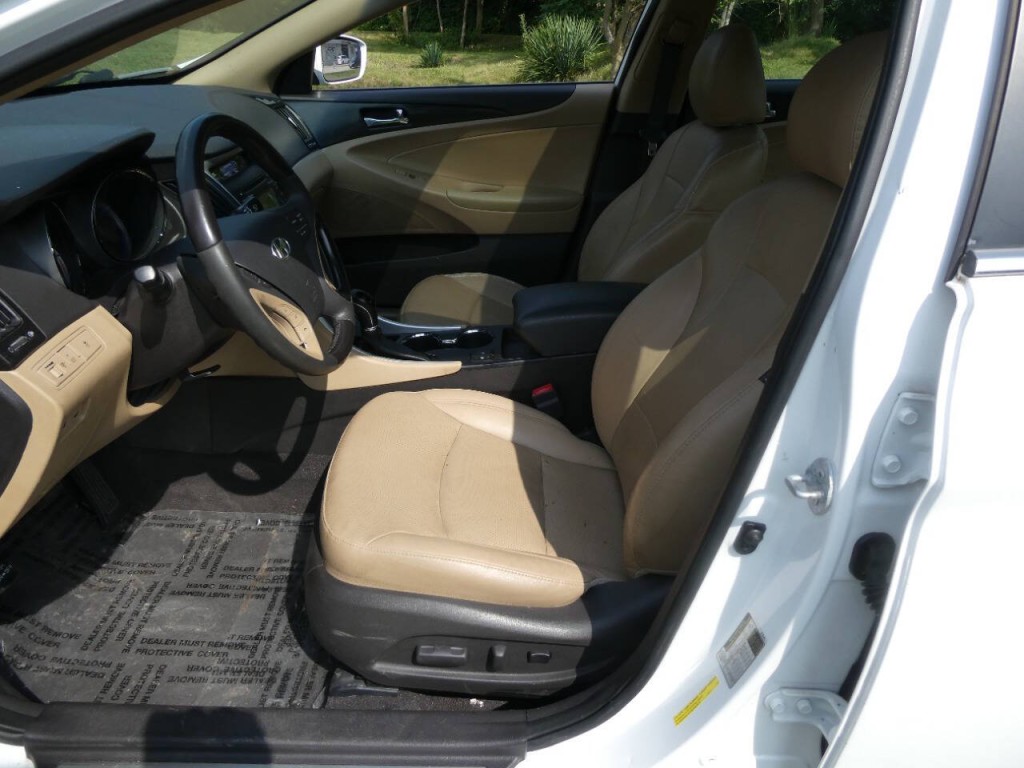 2013 Hyundai Sonata Image 8