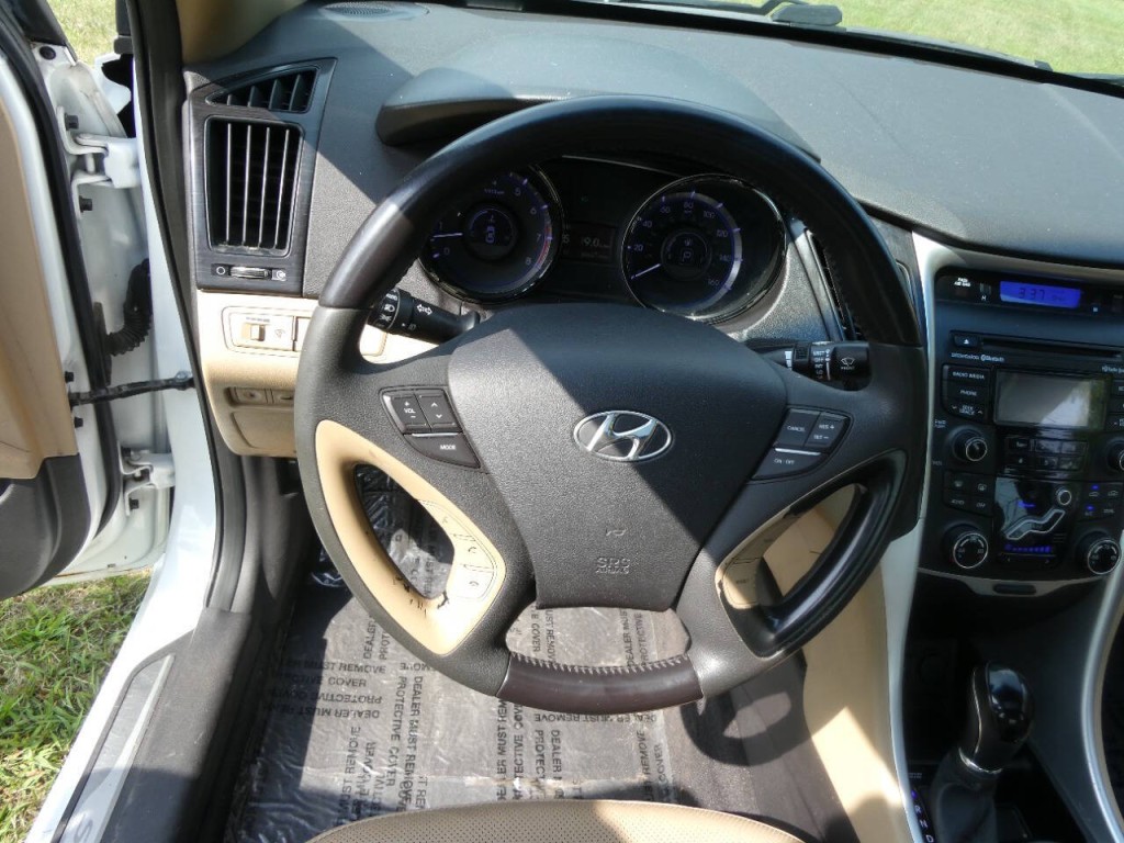 2013 Hyundai Sonata Image 11