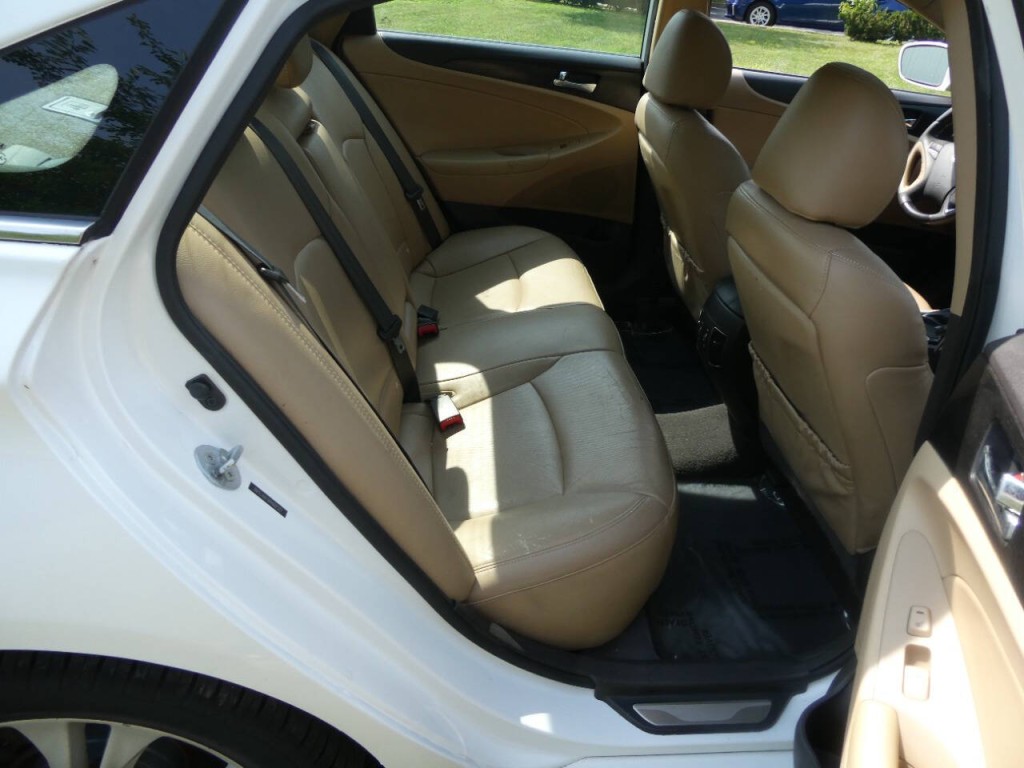 2013 Hyundai Sonata Image 21