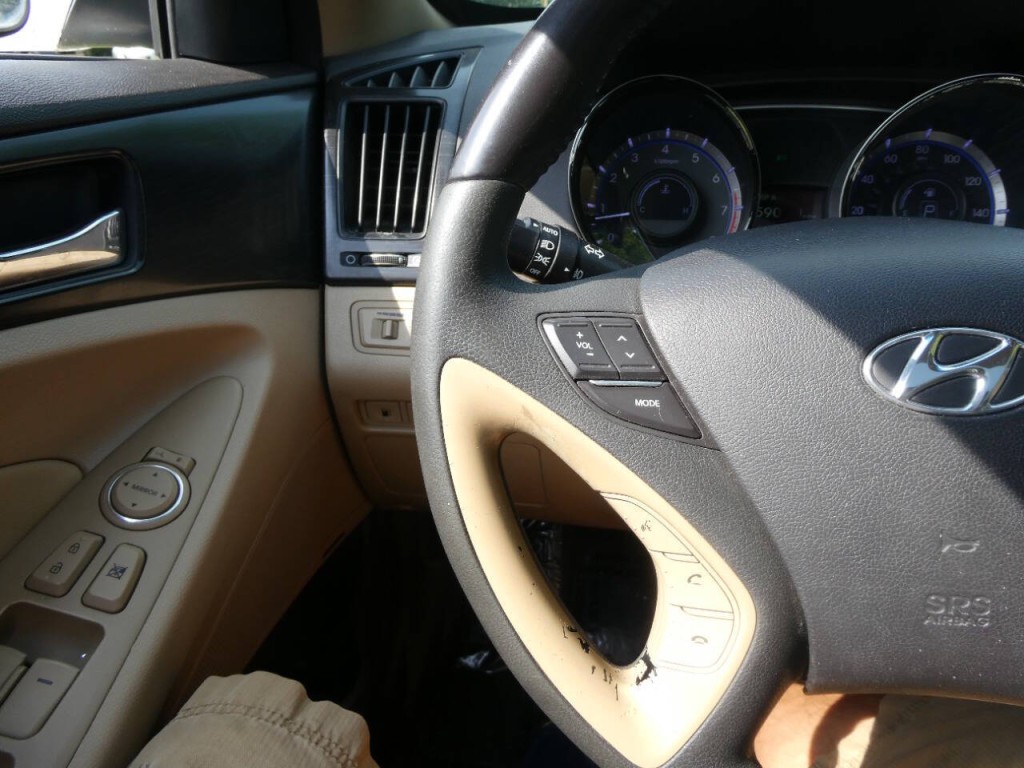 2013 Hyundai Sonata Image 11