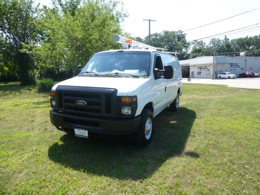 2013 Ford E-Series Image 1