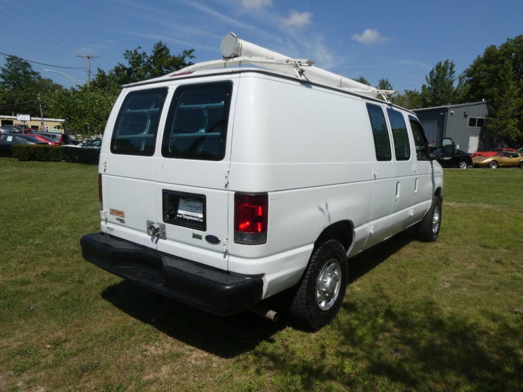 2013 Ford E-Series Image 5