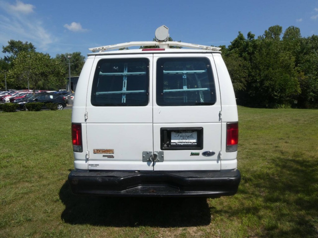 2013 Ford E-Series Image 6