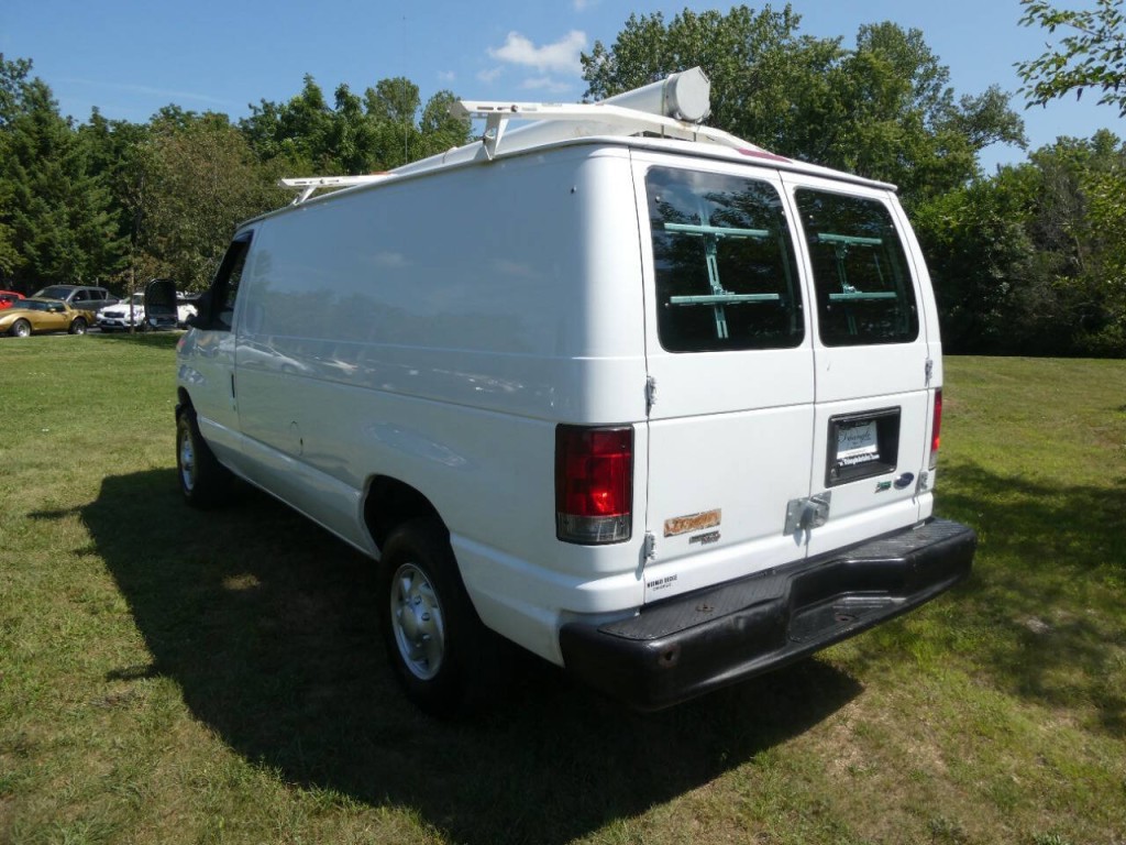 2013 Ford E-Series Image 7