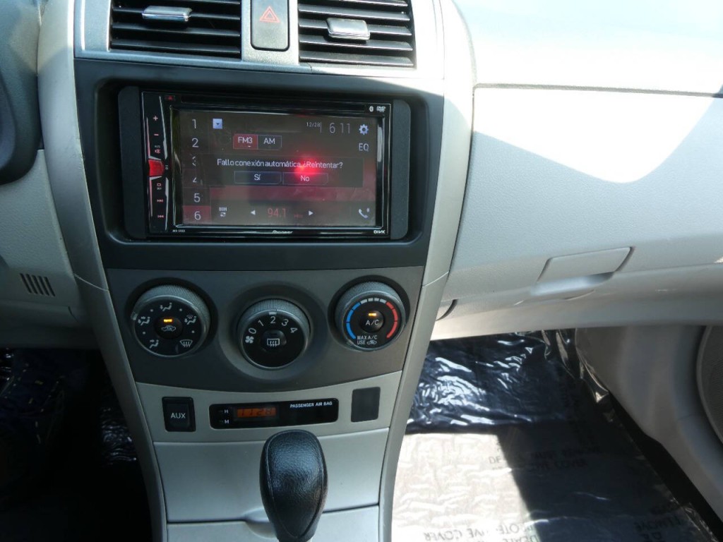 2011 Toyota Corolla Image 11