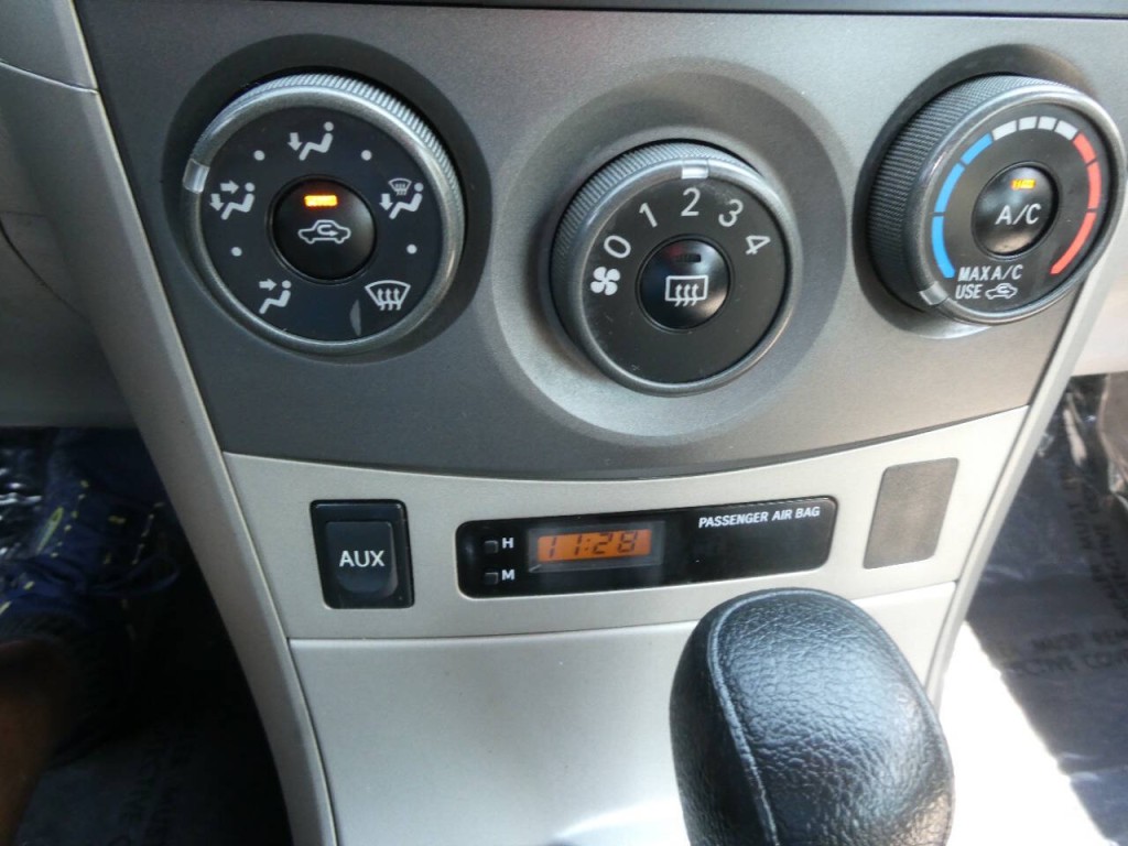 2011 Toyota Corolla Image 12