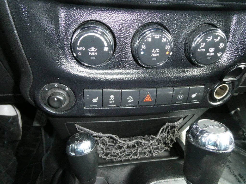 2014 Jeep Wrangler Unlimited Image 15
