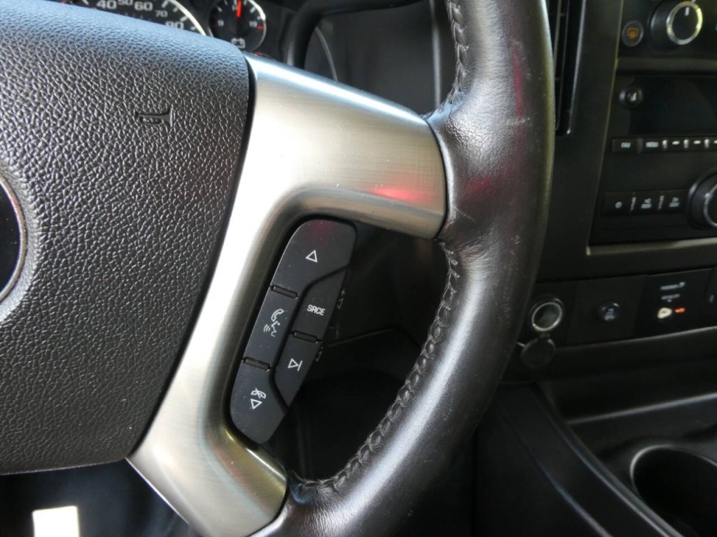 2017 Chevrolet Express Image 19