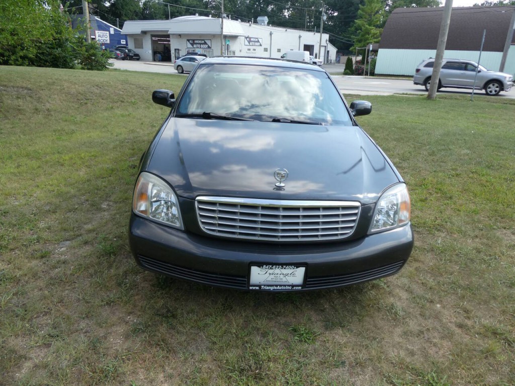 2002 Cadillac DeVille Image 2