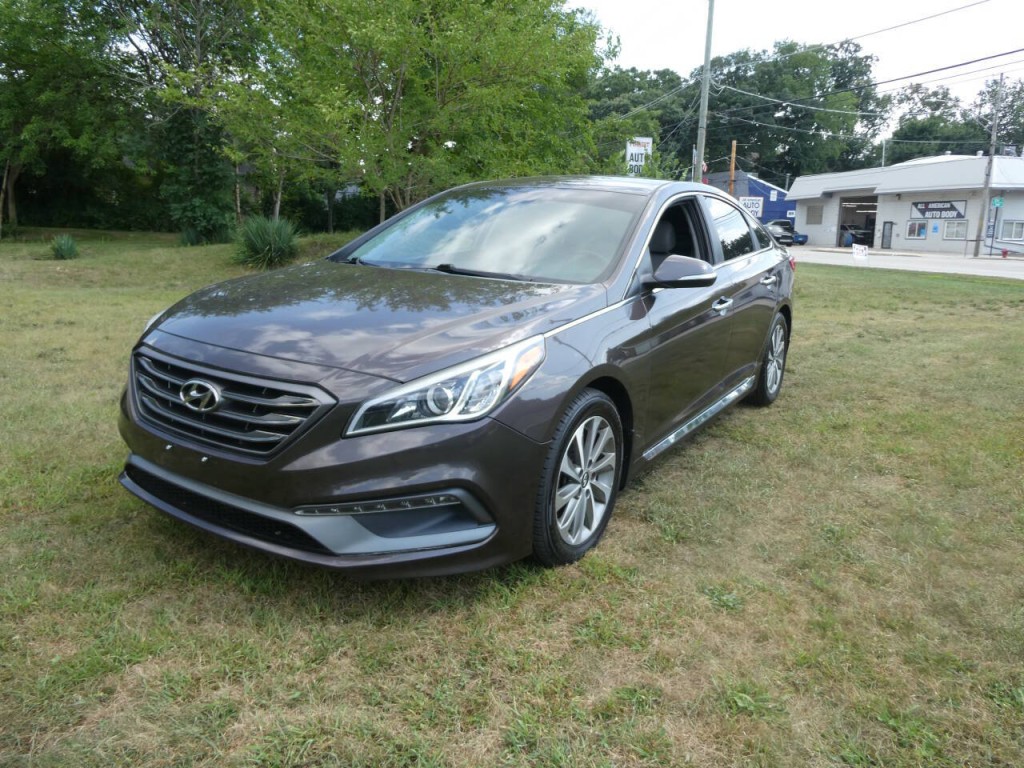 2015 Hyundai Sonata Image 1