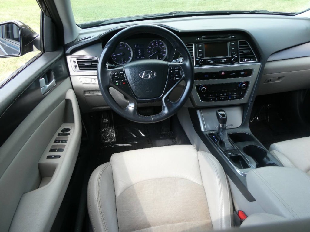 2015 Hyundai Sonata Image 10