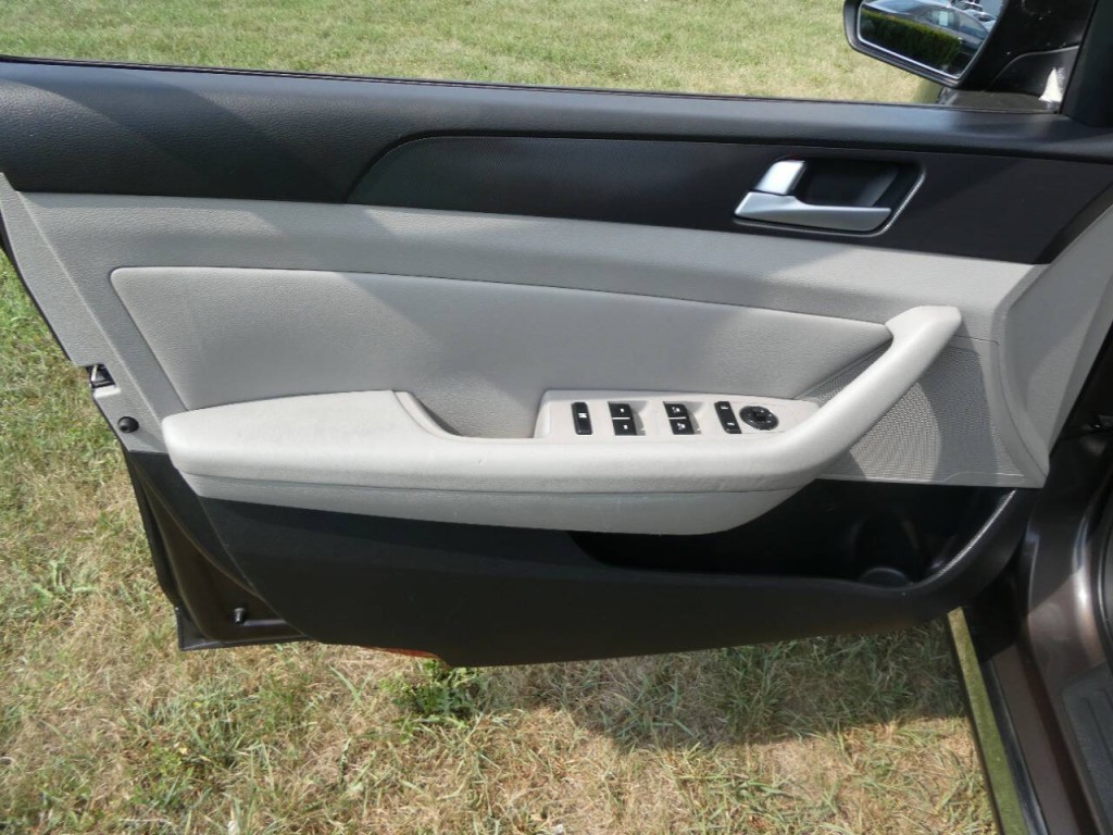 2015 Hyundai Sonata Image 19