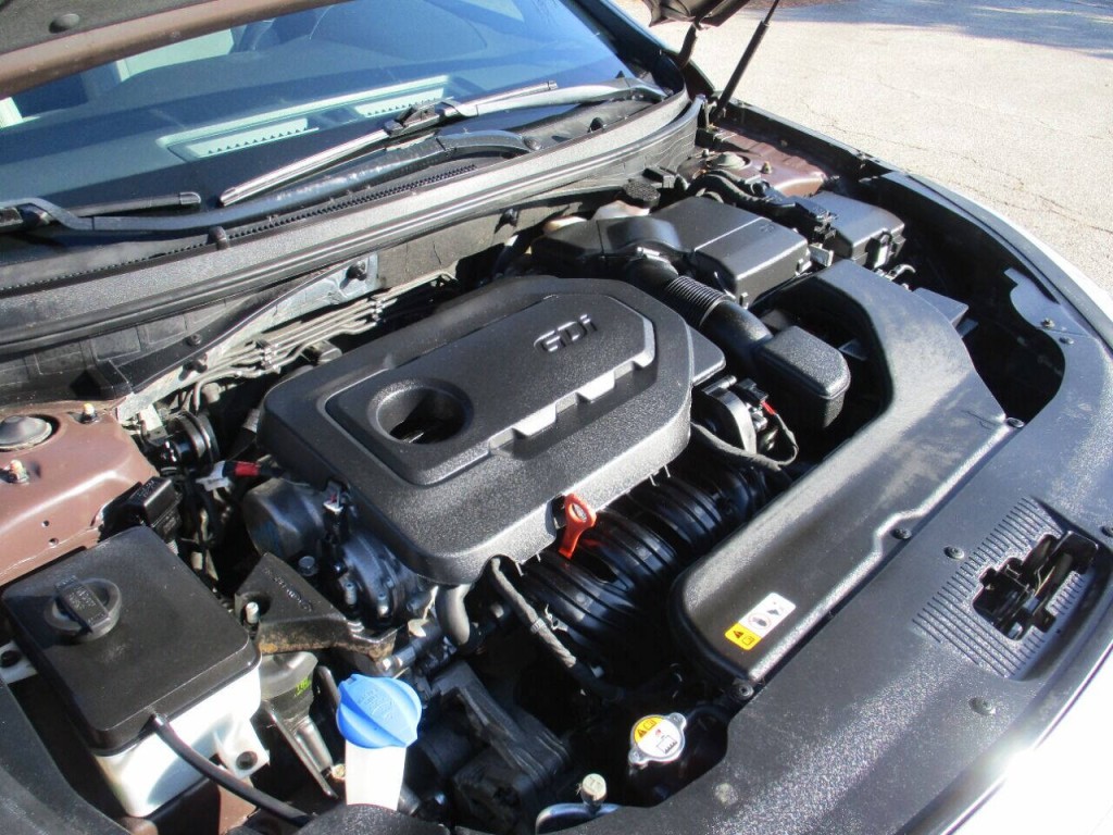 2015 Hyundai Sonata Image 22