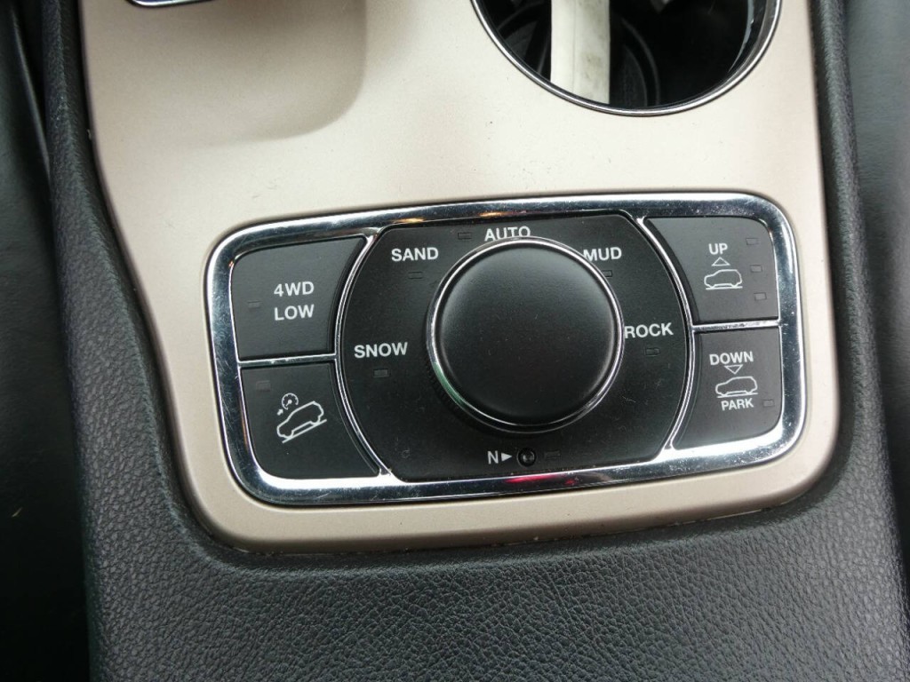 2014 Jeep Grand Cherokee Image 25