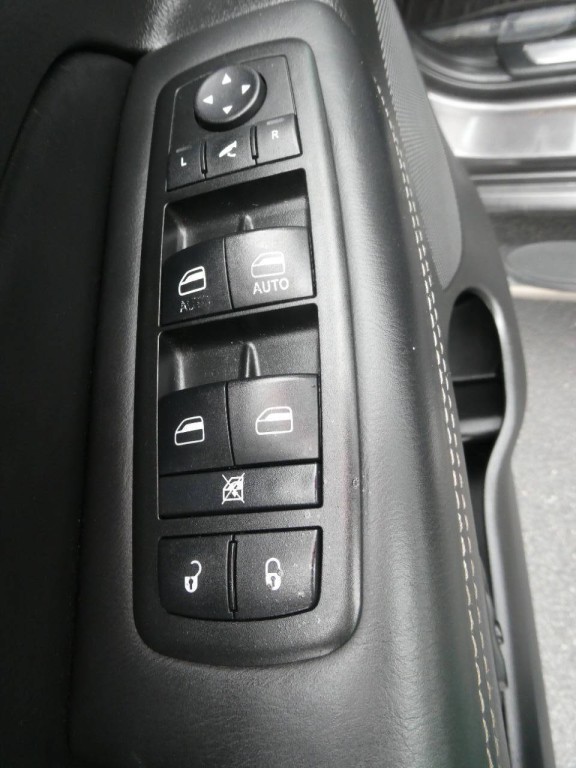 2014 Jeep Grand Cherokee Image 27