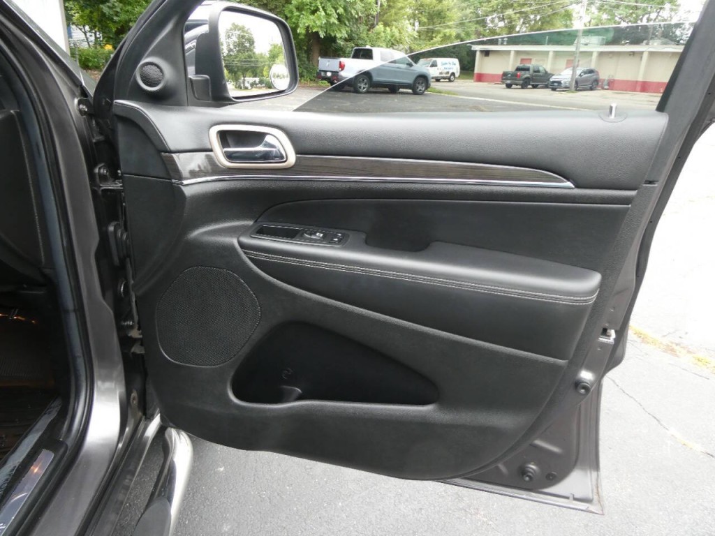2014 Jeep Grand Cherokee Image 29