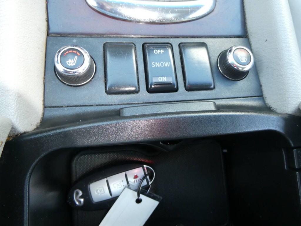 2010 INFINITI EX35 Image 16