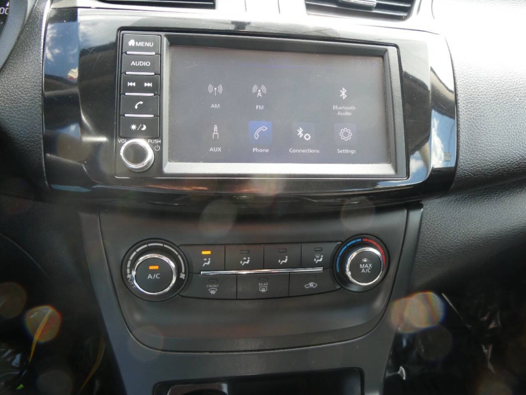 2019 Nissan Sentra Image 17