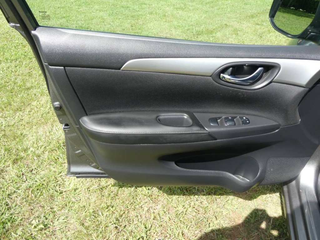 2019 Nissan Sentra Image 16