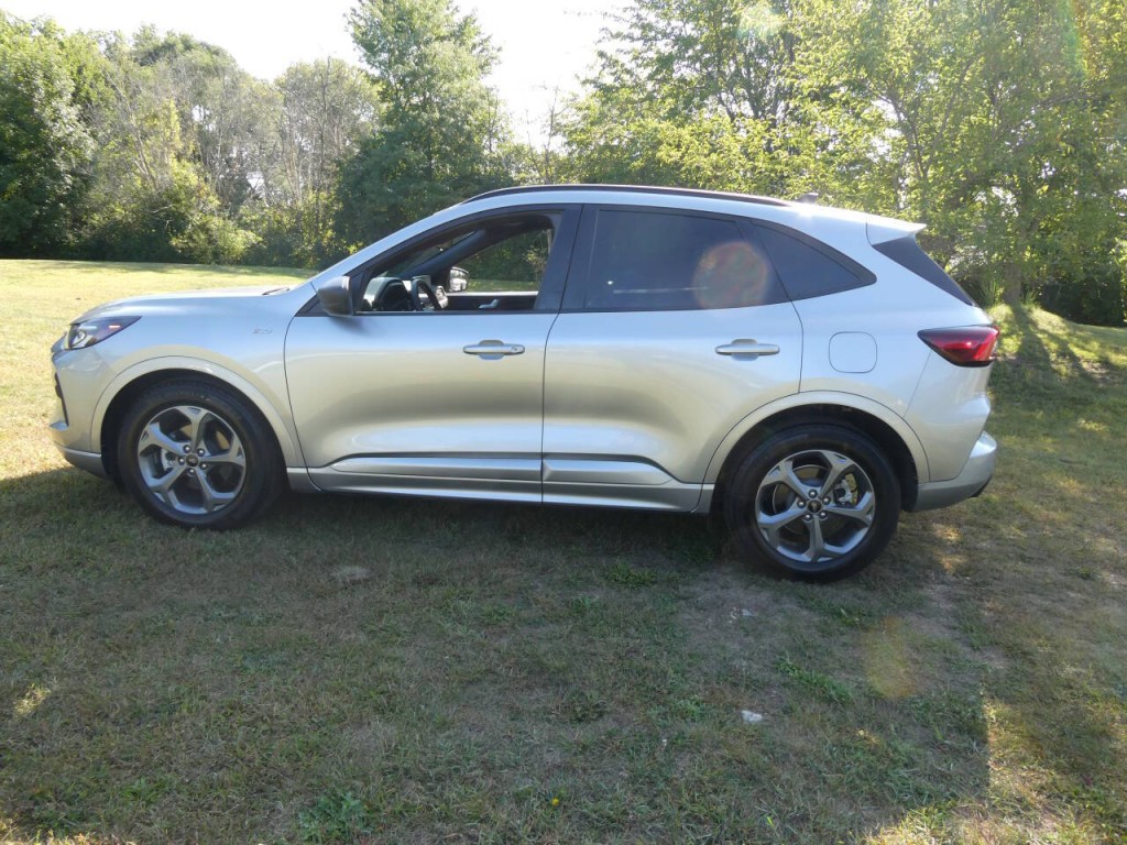 2023 Ford Escape Image 7