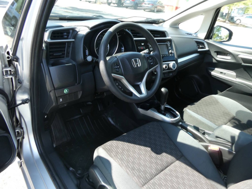 2015 Honda Fit Image 8