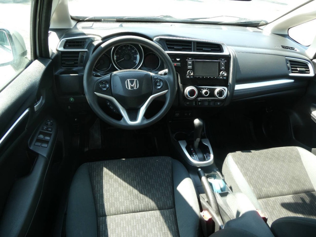 2015 Honda Fit Image 9