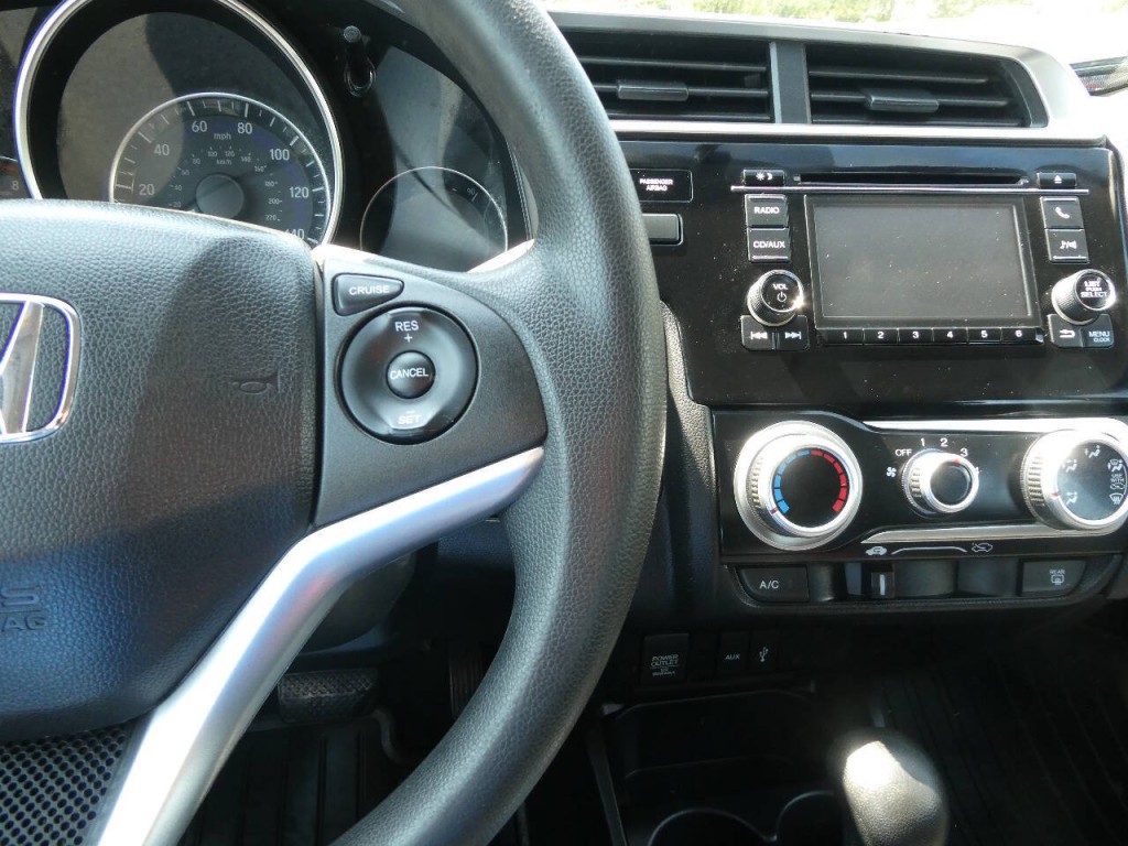 2015 Honda Fit Image 11