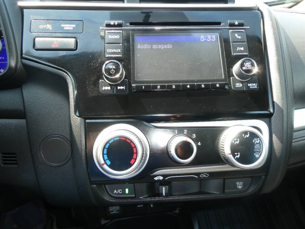 2015 Honda Fit Image 13